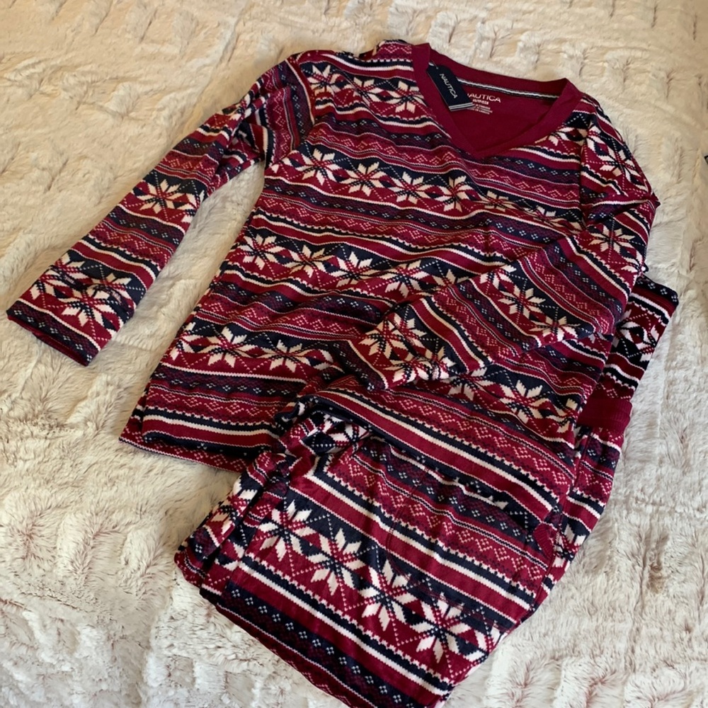 Brand new Nautica navy & burgundy 2 piece pajama set!!